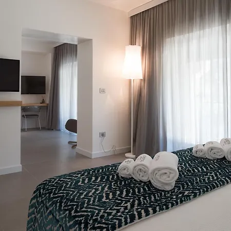מלון Caportigia Boutique 5*